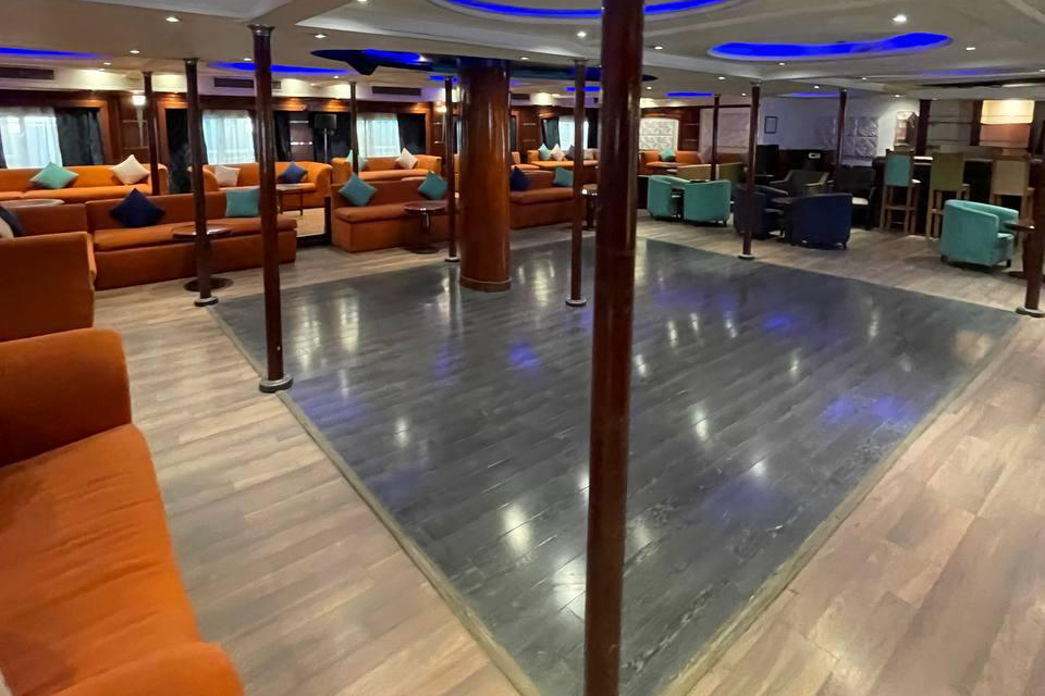 Lounge bar on board the Nile cruise ship