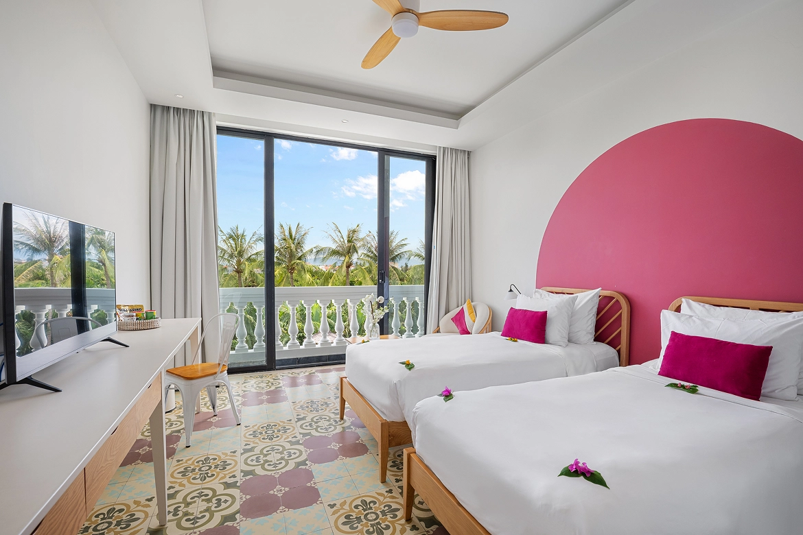 Studio River View twin room at Karma Duyên